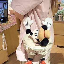 新款夏天超火小包可爱米奇开心露营斜挎包外出百搭时尚旅行背包