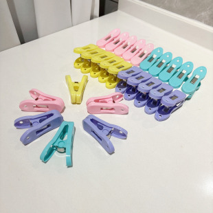 Factory household plastic clothespin underwear socks drying clip color plastic binary shop small clip cross-border wholesale