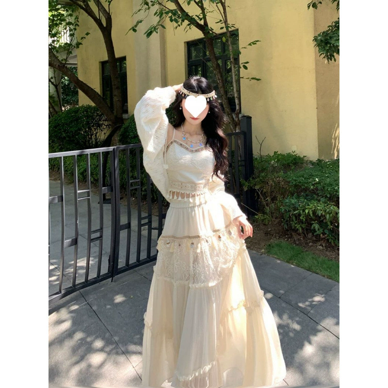 Богемный этнический стиль: комплект из трех предметов с кисточками, камисоль, кардиган для защиты от солнца, женская летняя юбка с кружевными вставками