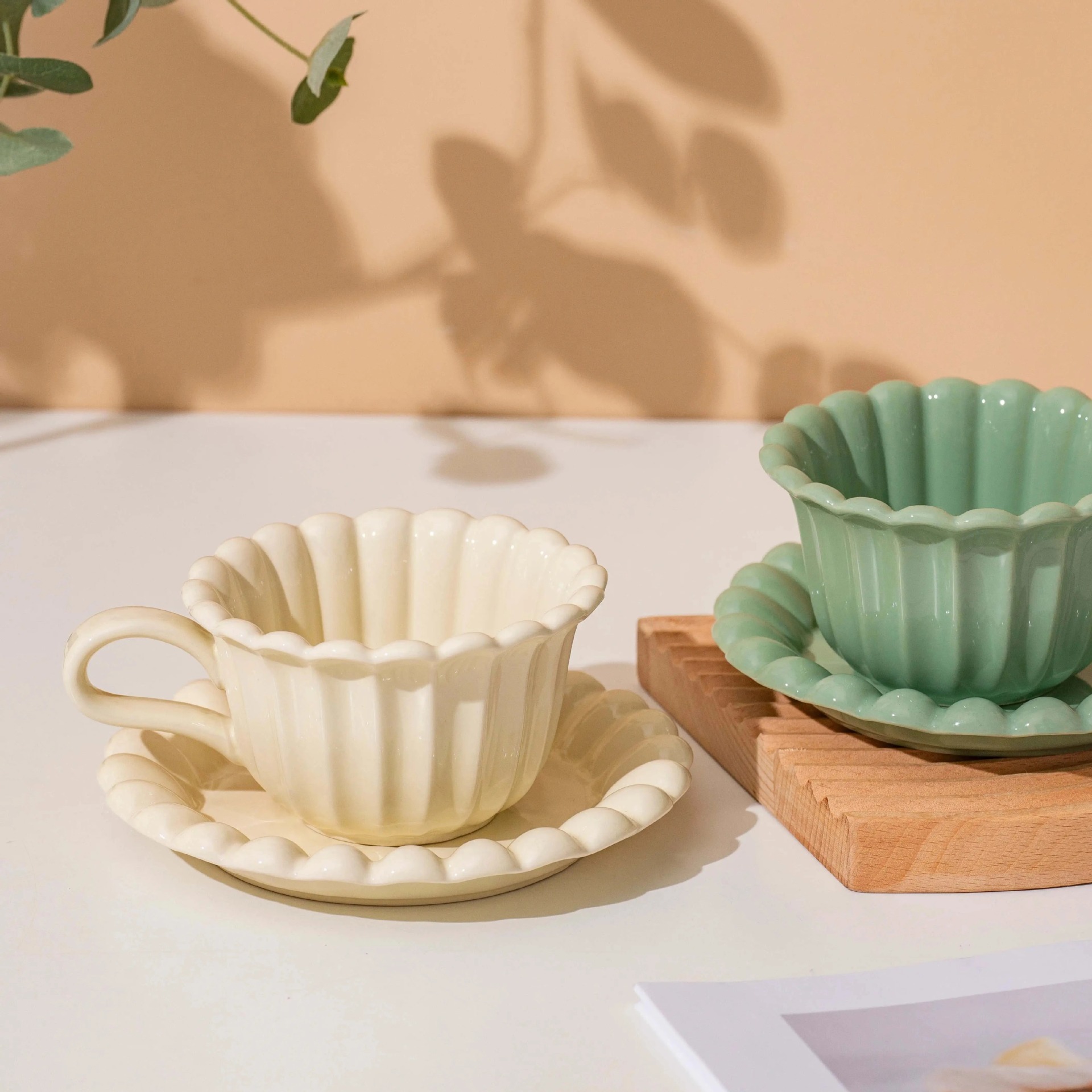 Palacio en relieve té de la tarde taza de café de cerámica con estilo té negro taza de leche de café juego de desayuno