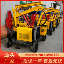打桩拔桩钻孔一体高速公路波形护栏安装履带多功能护栏打桩机
