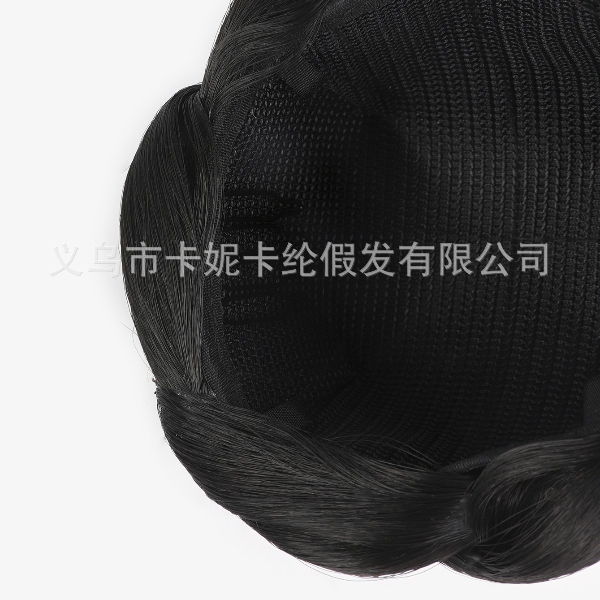 Nuevo cabello rizado corto estrellas disparar el mismo corto ligero estilo transpirable de alta calidad cubierta de cabeza esponjosa al por mayor en stock