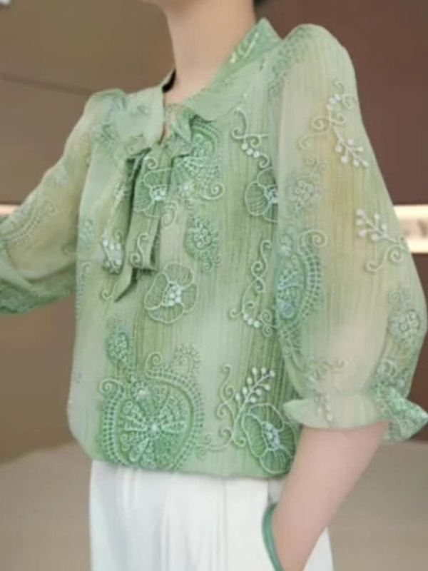 2025年夏の新作女性用半袖シャツ、年齢を軽減する蝶ネクタイ半袖Tシャツ、お腹をカバーする痩身トップス、薄手のボトムシャツ|undefined