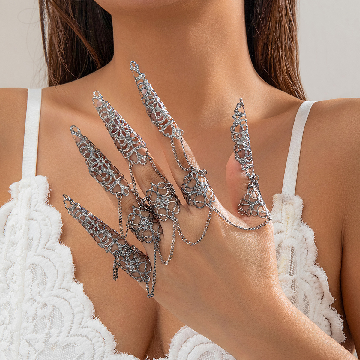 Bracelet chaîne à griffes de doigt Punk, anneaux de pointe d'ongle, motif creux, griffes de doigt de reine ancienne pour femmes et filles, Halloween Cosplay_voghion.com