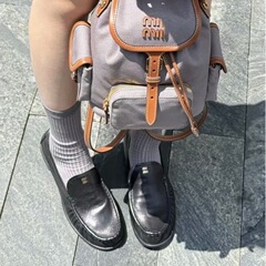 Miu Mi* 25ss早秋新款布洛克鞋线条简约经典圆头舒适百搭乐福鞋女