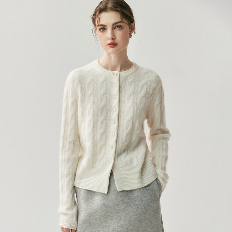2025 Fall/Winter New Baby Cashmere Women's Versatile Round Neck Pearl Button Cable Knit Elegant Cardigan 2025 Fall/Winter New Baby Cashmere Women's Versatile Round Neck Pearl Button Cable Knit Elegant Cardigan