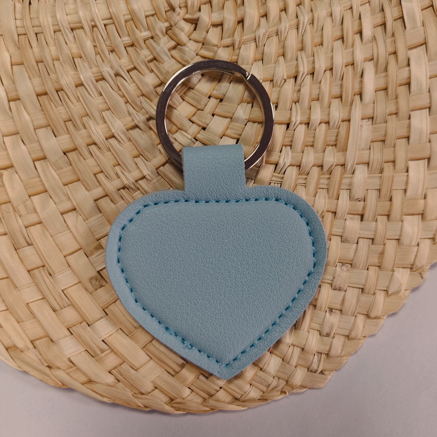 Fabricante spot versión coreana de llavero de cuero PU llavero de coche simple colgante llavero creativo llavero de cuero