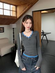 【260グラムの綿のモーデール】色のvネックの長袖のtシャツをつなぎ合わせて身を修める中に底のシャツの上着の灰色を掛けます。