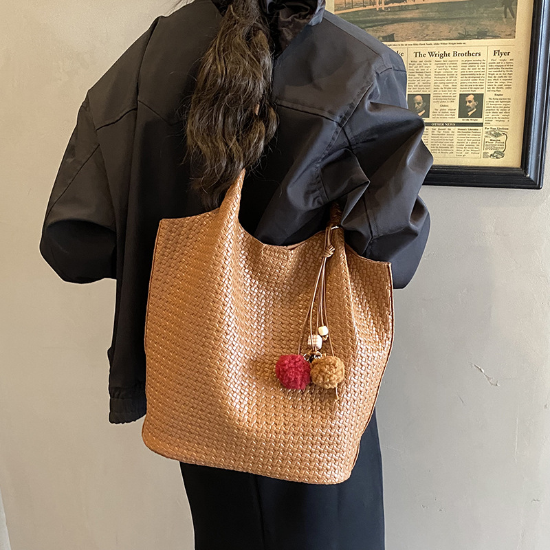 2025 nueva gran capacidad de transporte bolsa bolsa bolsa de mujer tejida bolsa de hombro universal bolsa de mano alta sensación bolsa madre