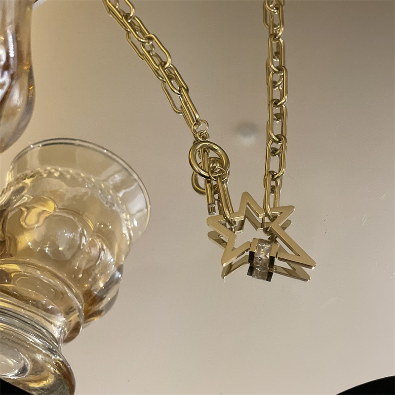 Fashion Hollow Five-pointed Star Ot Buckle Thick Necklace display picture 7
