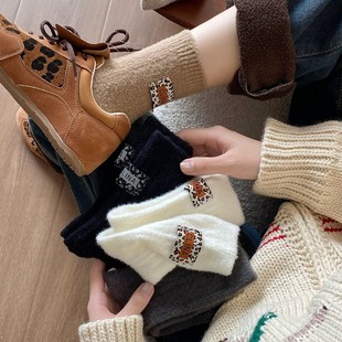 Women's autumn and winter warm socks Australian velvet leopard cloth standard tube socks thick soft waxy furry pile socks tube socks