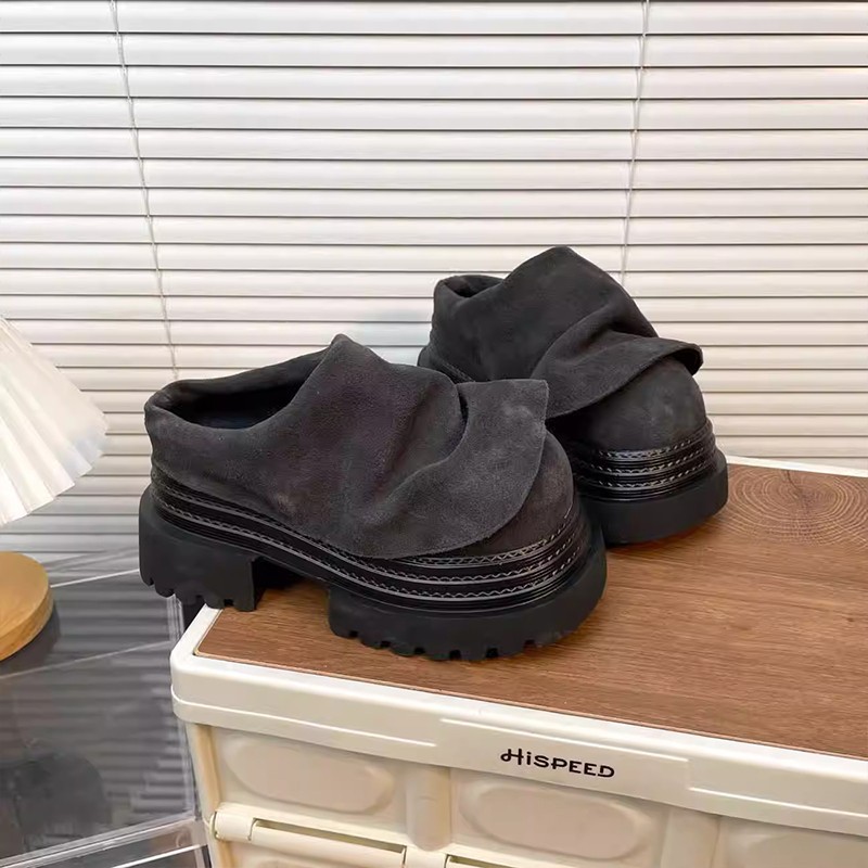 Zapatillas de loto de moda para mujeres 2025 verano y otoño nuevos zapatos de tacones altos con suela gruesa de diseño de nicho con cabeza media zapatilla para mujeres