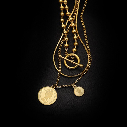 A three-layer Dyson style portrait three-layer clavicle minimalist style necklace for female internet celebrities new ins titanium steel exquisite