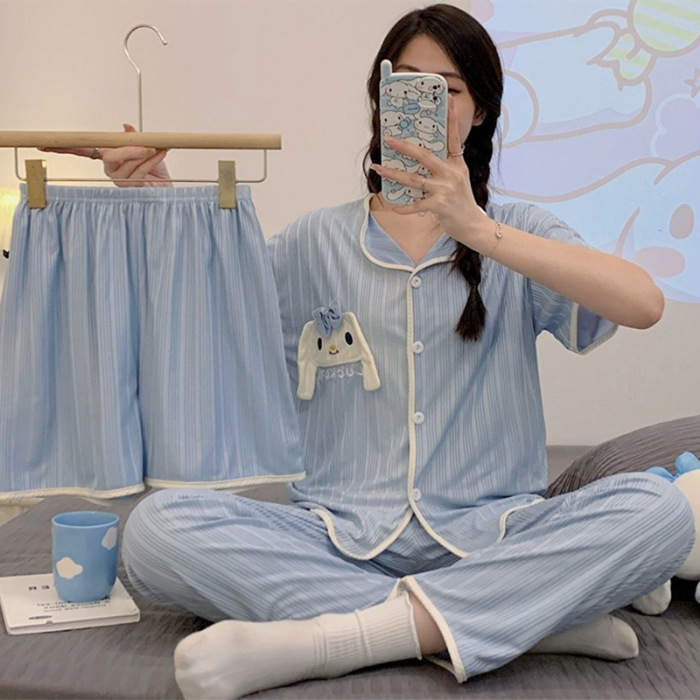 2023 nuevos pijamas de perro Yugui de dibujos animados de tres piezas de las mujeres linda chica ropa para el hogar traje al por mayor entrega