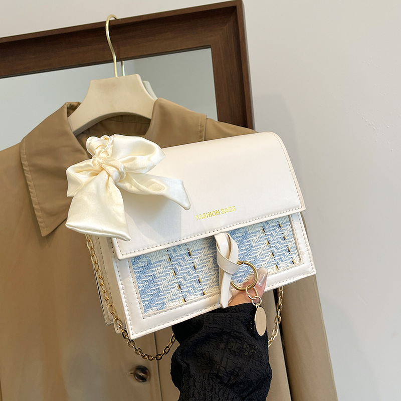 Bolsos de alta calidad para mujeres verano 2024 nueva moda cadena de moda brazo pequeño bolso cuadrado universal mochila de hombro