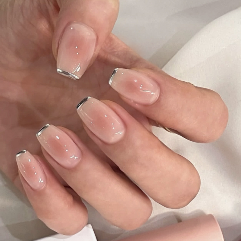 French Silver Short Trapezoidal Manicure Wearable Nails Simple Blush Foreign Trade Hot Selling Wearable Nails Finished Products Wholesale French Silver Short Trapezoidal Manicure Wearable Nails Simple Blush Foreign Trade Hot Selling Wearable Nails Finished Products Wholesale