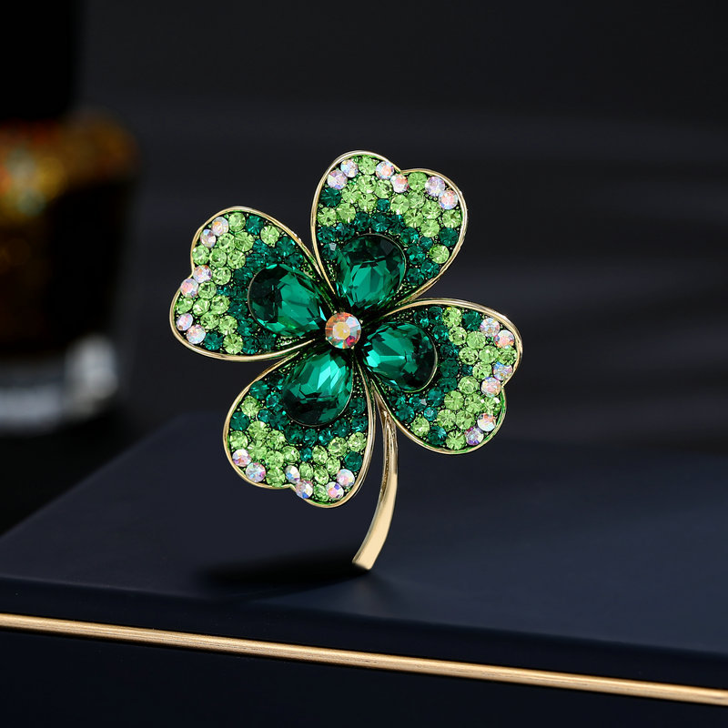 407#green clover
