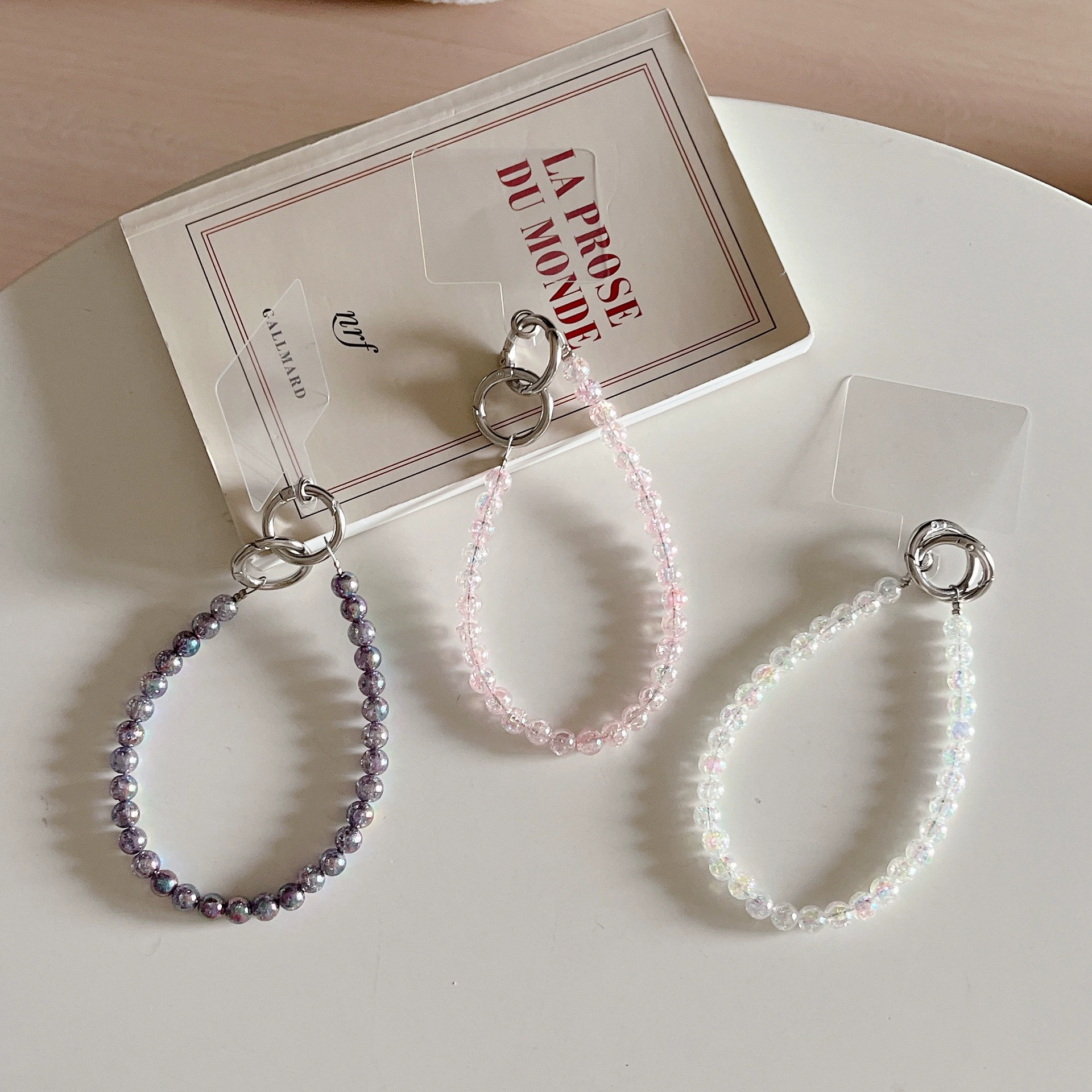 Phone case handmade, chain, handheld bag strap, simple and elegant design