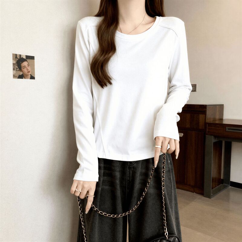 Designed with a Sense of Style, Slim-Fit, Regular Shoulder, Round Neck, Long-Sleeve T-Shirt for Women, New Spring Model, Plus-Size, Flattering for Curvy Figures, Suitable as an Inner Layer or Base Shirt
