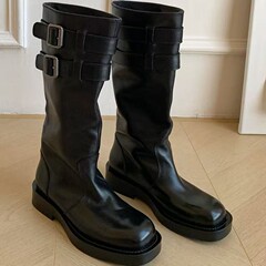 香港今年流行显瘦长靴女25秋冬新款搭扣高筒厚底瘦瘦靴