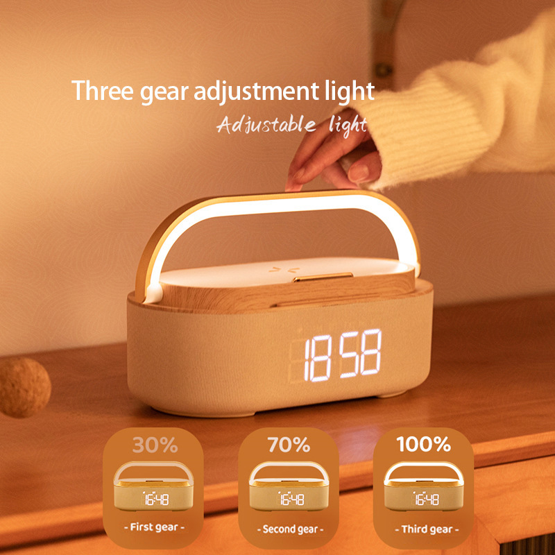 跨境蓝牙音箱手机无线充多功能送礼音响氛围灯收音机时钟电脑礼品