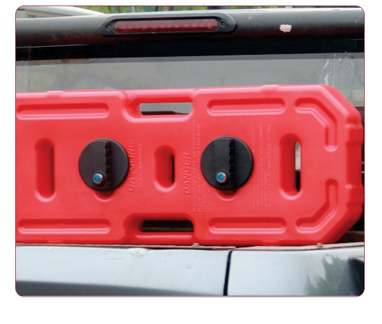 Car-mounted plastic oil canisters, spare oil tanks, oil containers, car and motorcycle off-road equipment wholesale