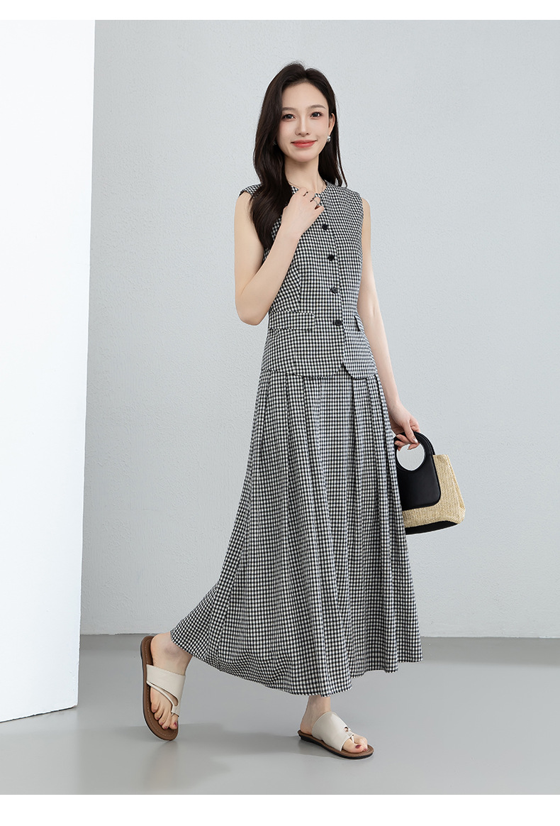 Áo gile nữ cổ tròn kẻ sọc đen trắng phối chân váy linen cạp chun — Áo gi lê - 66080 ô đen trắng chi tiết 20