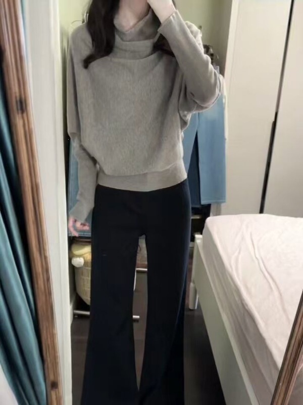 Versatile and stylish stacked collar batwing knit sweater, new design for commuting, simple, waist-cinching, loose-fitting, slimming base top