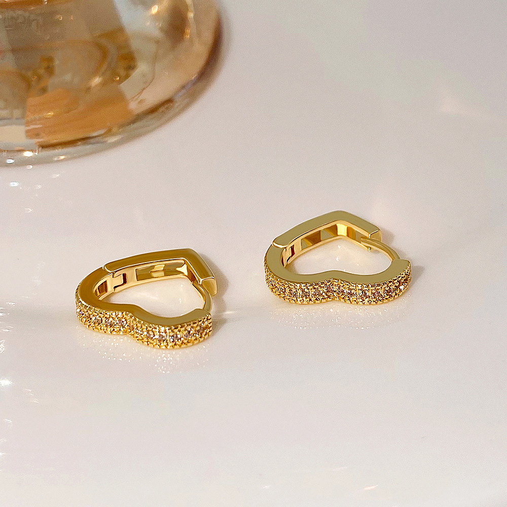 Copper Material Fashion Heart Shape Copper Inlay Zircon Earrings