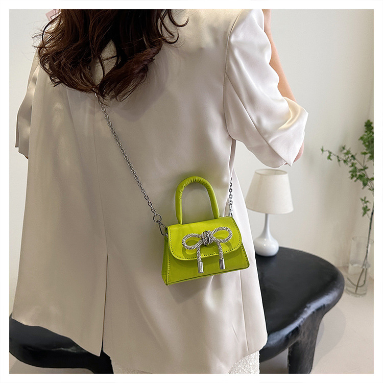 Ins niche French textured bag female 2024 new bow small square bag stylish shoulder messenger bag_voghion.com