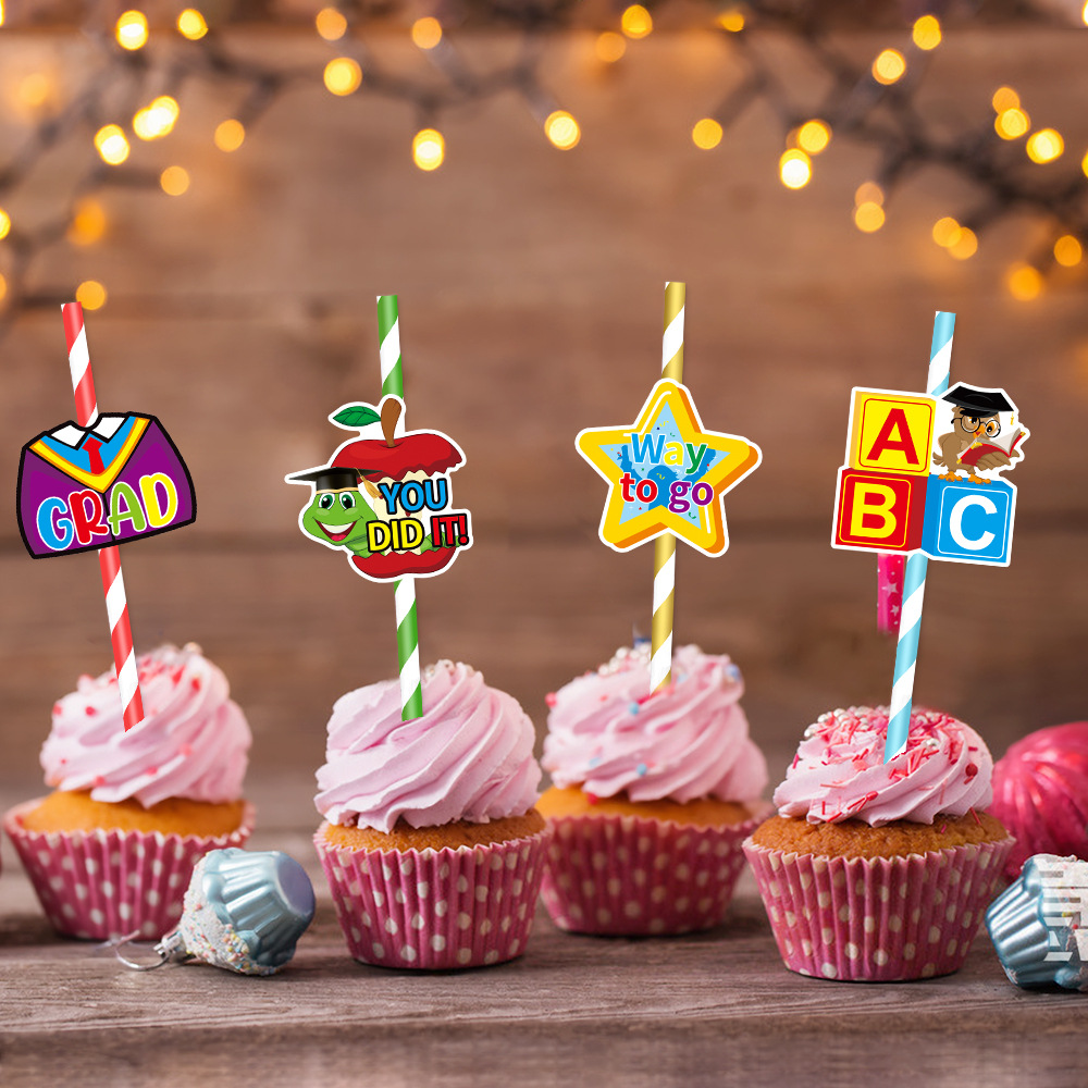 Fabricantes directamente para la fiesta de graduación del jardín de infantes insertos de paja decorativa temporada de graduación del jardín de infantes diseño de postres