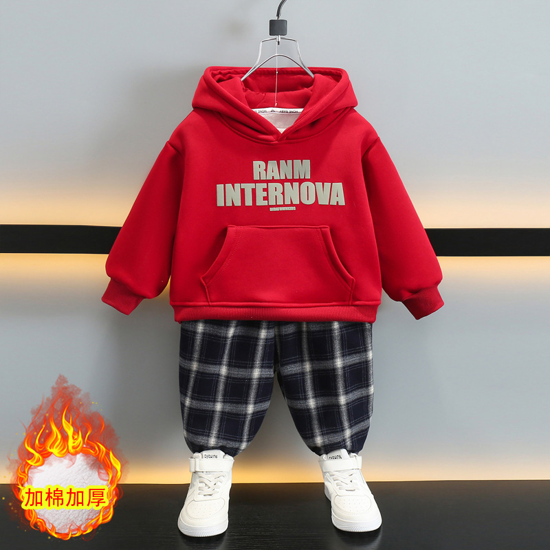 6392 ropa de otoño e invierno para niños más traje de terciopelo 2025 nueva ropa deportiva para bebés suéter grueso para niños de dos piezas