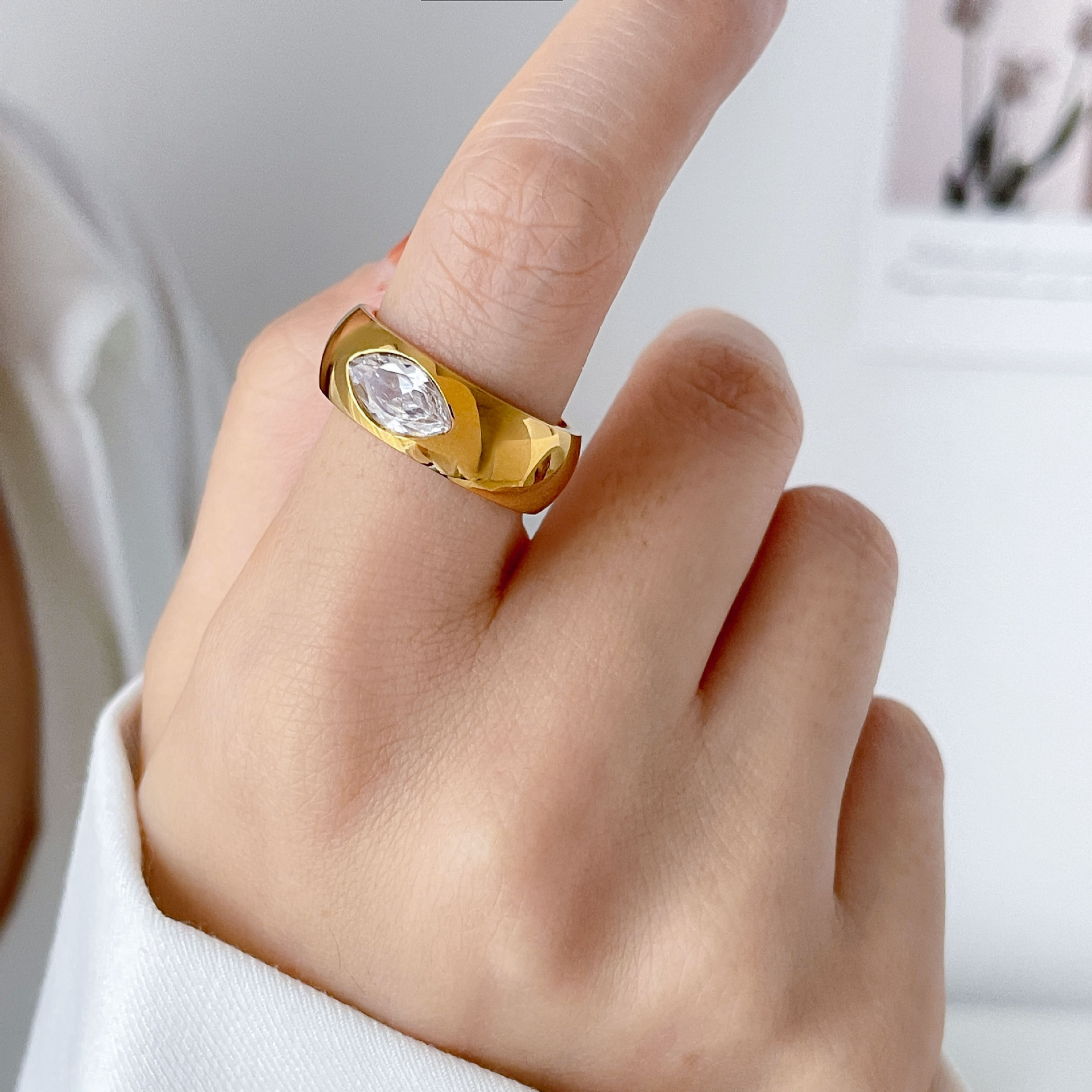Street Occasion Titanium Steel Material Simple Style Square Titanium Steel Plating Inlay Zircon Rings