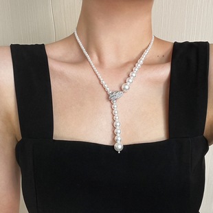French Romantic Design High-gloss Round Artificial Pearl Gradient Size Clavicle Chain Necklace Autumn and Winter New