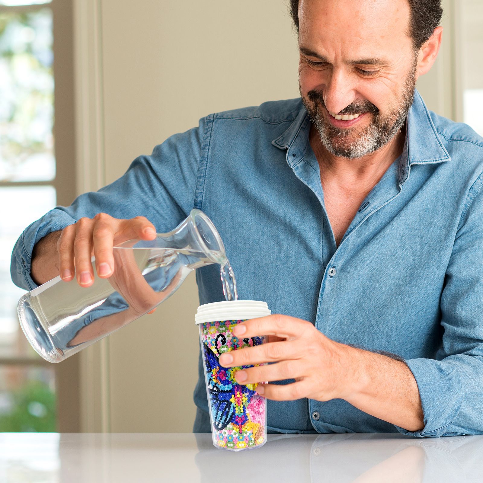 Pintura de diamantes seleccionada nueva taza de bricolaje pintura de diamantes completa etiqueta de artesanía de diamantes botella de agua para beber distribución al por mayor