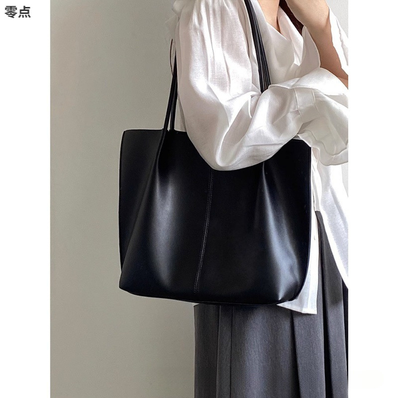 2025 Niche Design New Women's Shoulder Tote Bag with a High-End Feel, Large Capacity, Suitable for Early Morning Commuting
