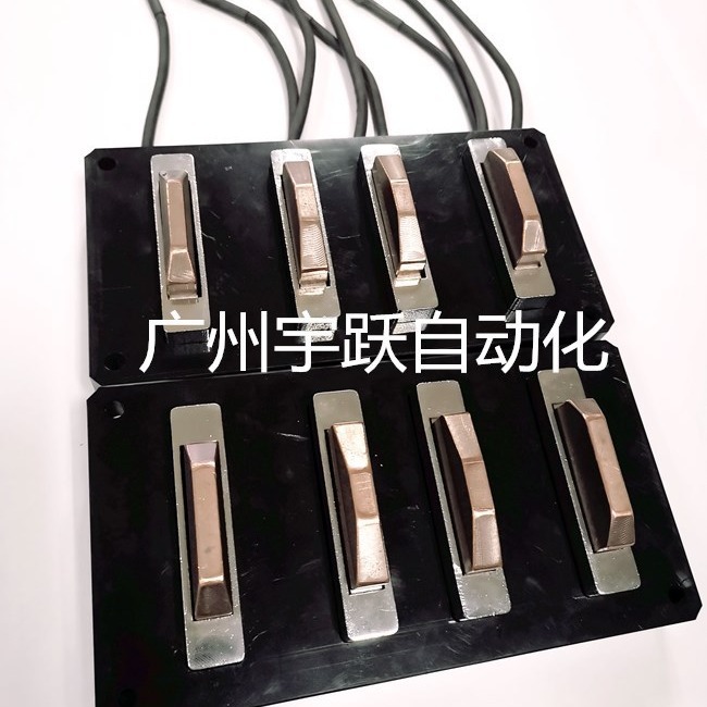 AGV4极带通讯功能、AGV充电刷块刷板、AGV小车充电刷、AGV充电机