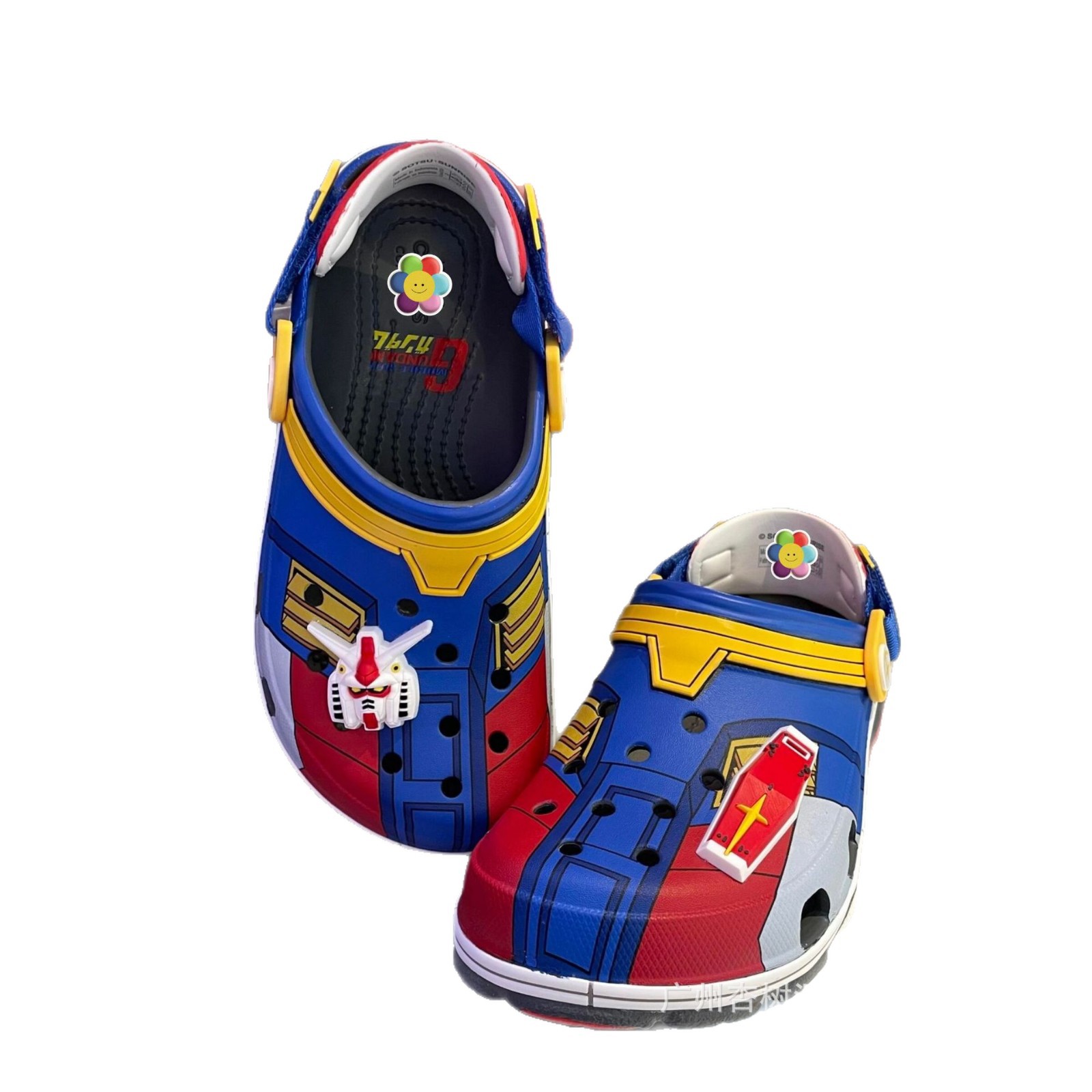 Inventario de verano tan alto como zapatos antideslizantes antiolores ventiladores amortiguadores de playa al aire libre fábrica de zapatos de doble propósito al por mayor