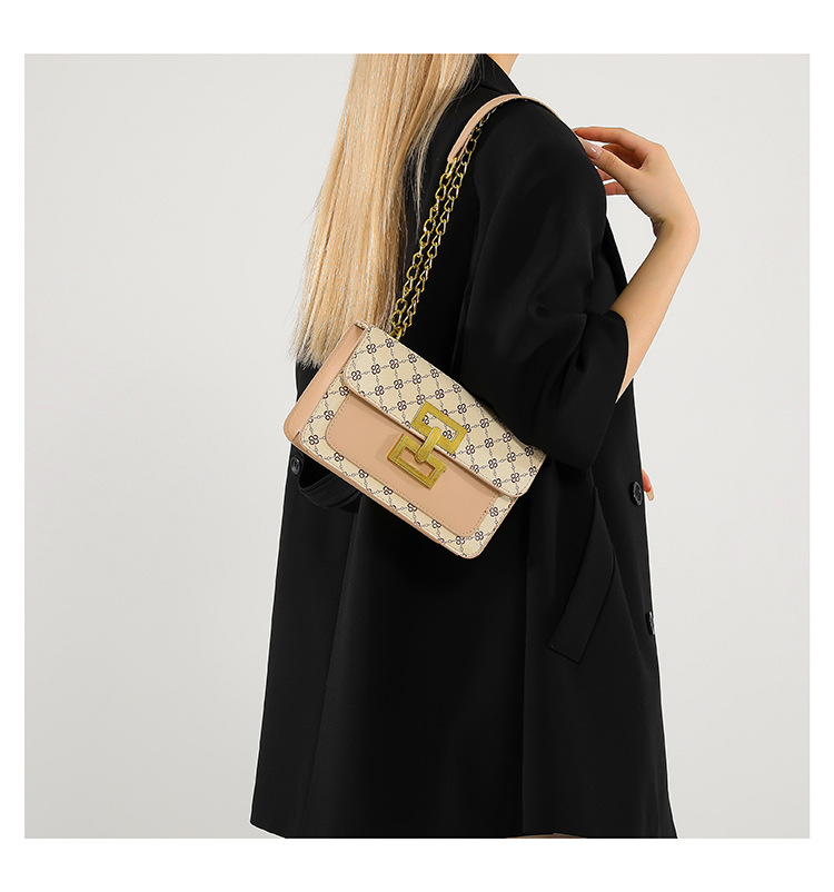 High-end texture, retro single-shoulder women's 2024 autumn new trendy and versatile chain crossbody small square bag undefined