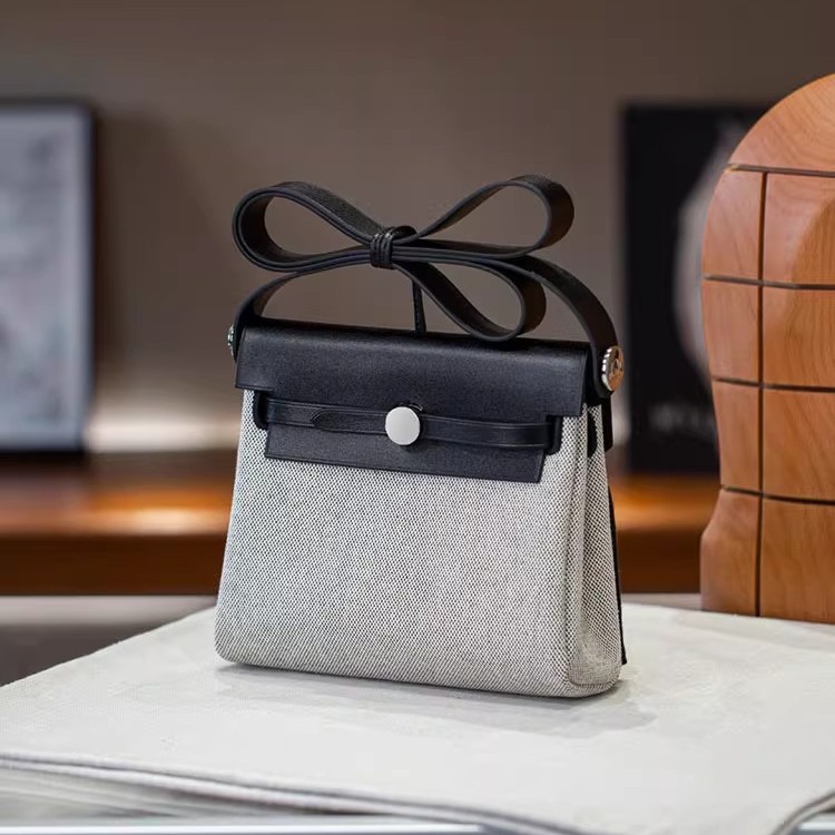 Small Canvas Patchwork Layer Calf Leather Waxed Thread Hand Sewn Mini Shoulder Crossbody Bag_voghion.com