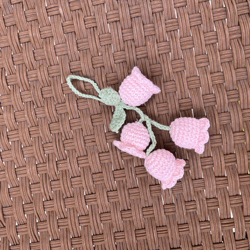 New crocheted doll line pendant, lily of the valley flower multi-color keychain, car bag bag pendant, creative girly gift