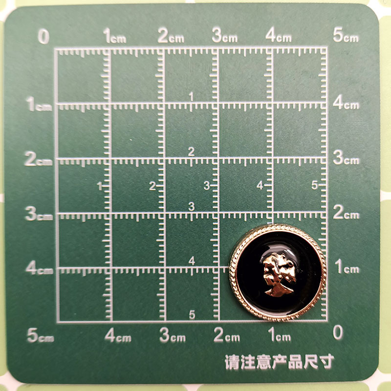 Temperamento de moda blanco y negro pequeño viento fragante cuatro hojas accesorios de plástico corazón de melocotón DIY pinzas de cabello material de ropa de correa