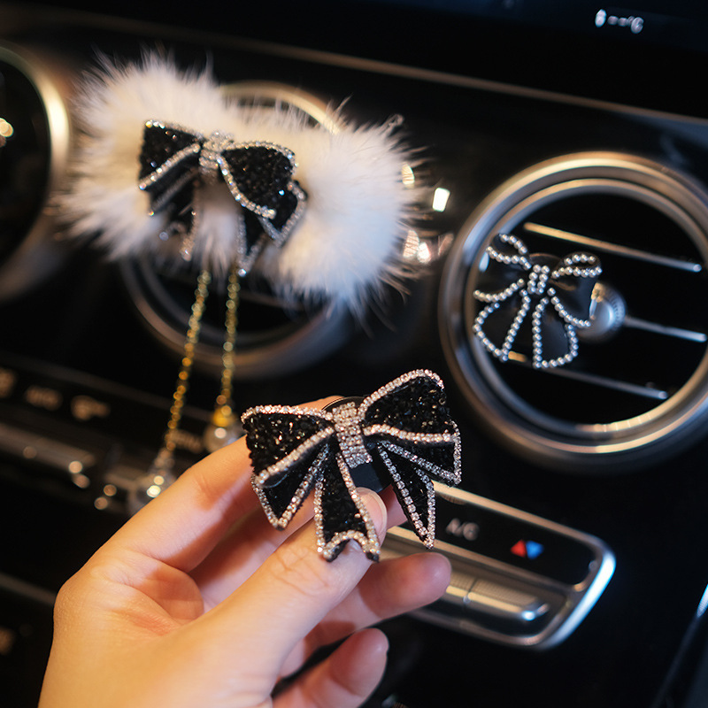 Perfume de coche creativo, aromaterapia de coche, celebridad de Internet, bowknot, salida de aire de coche, fragancia, decoración de fragancia ligera, mujer
