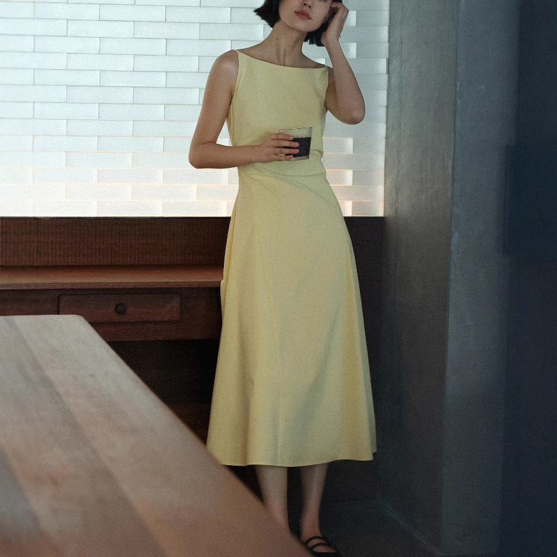 Niche Designer! Asymmetric Design 100 Cotton Retro French One-Shoulder Elegant Dress for Women Spring and Summer