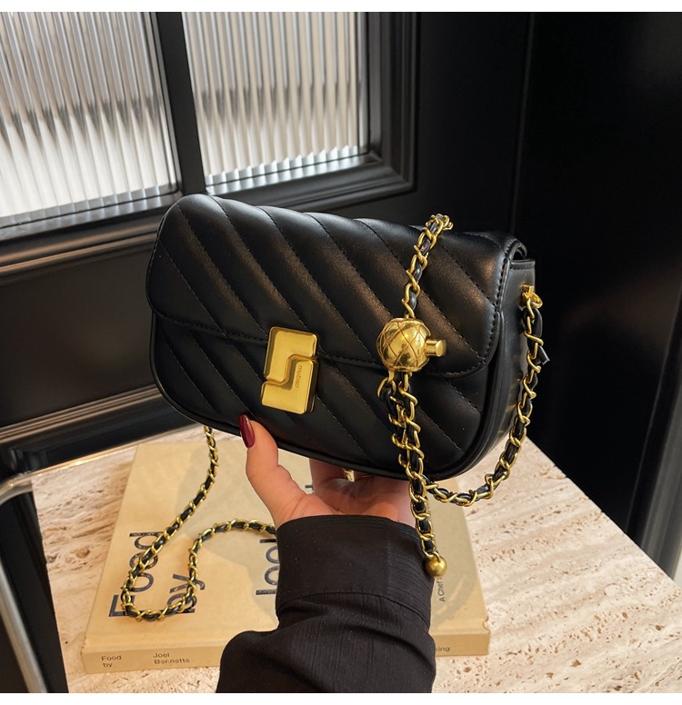 Borsa a tracolla donna elegante con catena strass di lusso_voghion.com