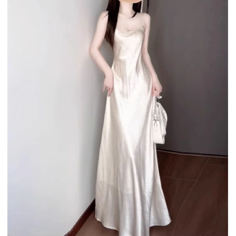 French High-end White Satin Sling dress Women's Summer Gentle Elegant Socialite Waist-wrapped Hip Dress