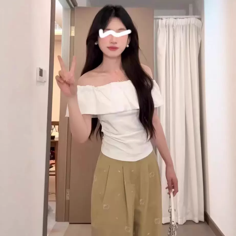 一字肩短袖女夏新款绝美花苞领白色半袖修身显瘦露肩上衣纯欲穿搭