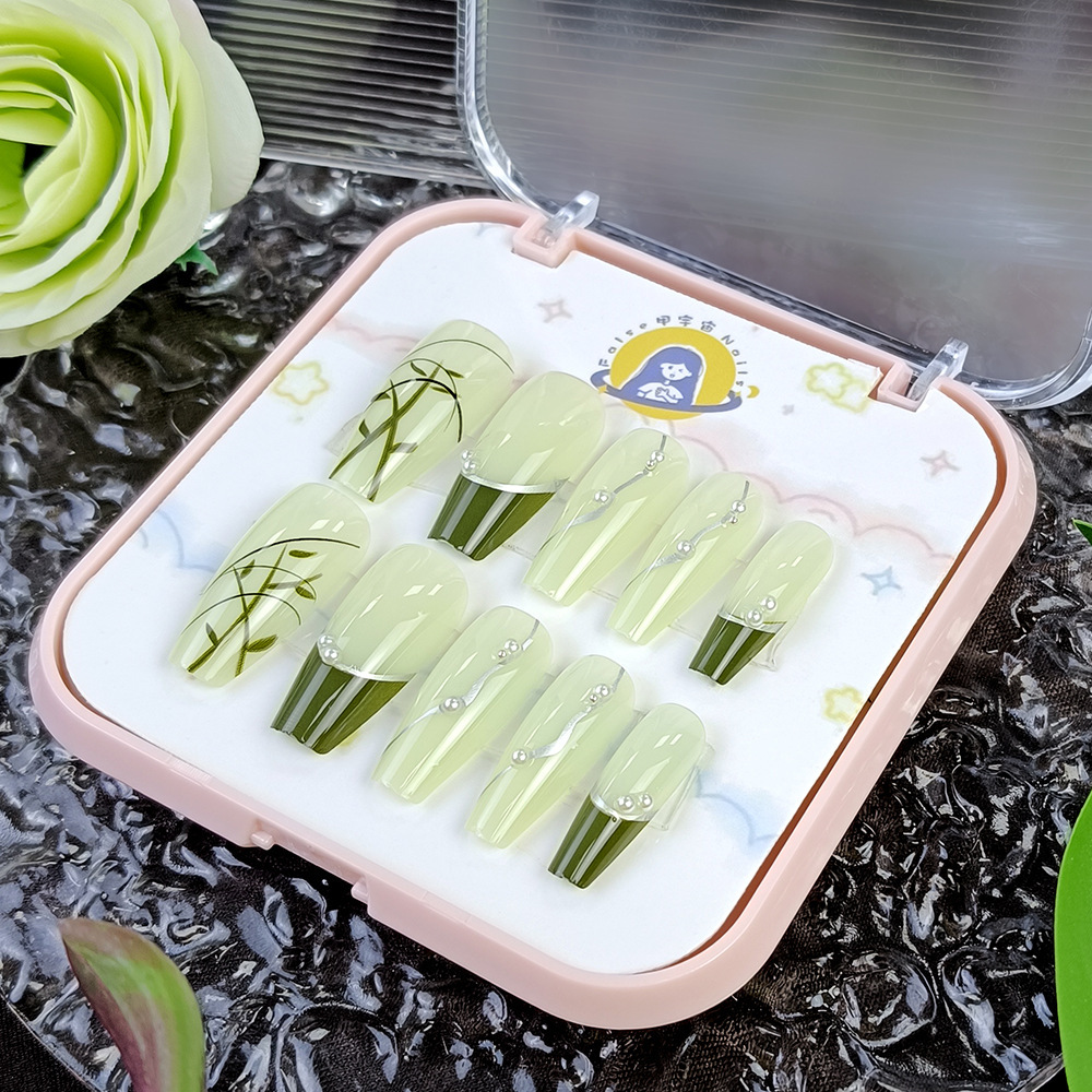 Uñas postizas Air Soft, sin pliegues, hechas a mano, piezas de uñas portátiles, piezas de uñas de material suave de lujo ligero, 24 piezas en caja de plástico, arte de uñas al por mayor.