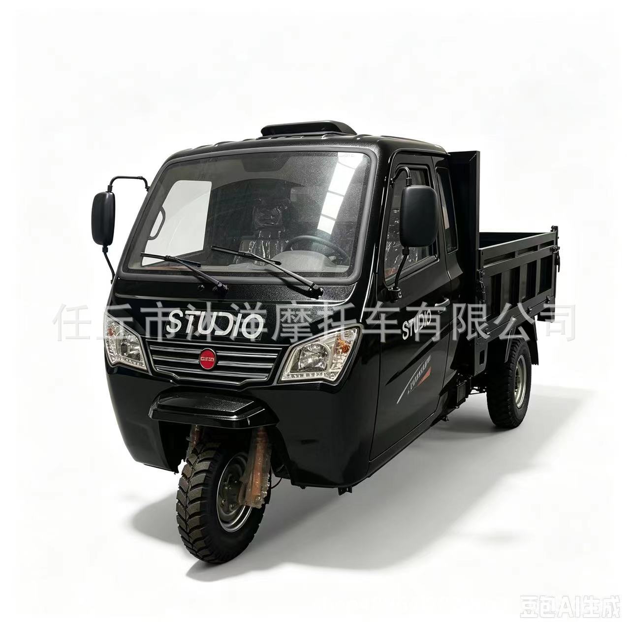Source manufacturer luxury rain shelter three-wheeled fuel-powered motorcycle with enclosed cab, five-wheel double hydraulic dump truck