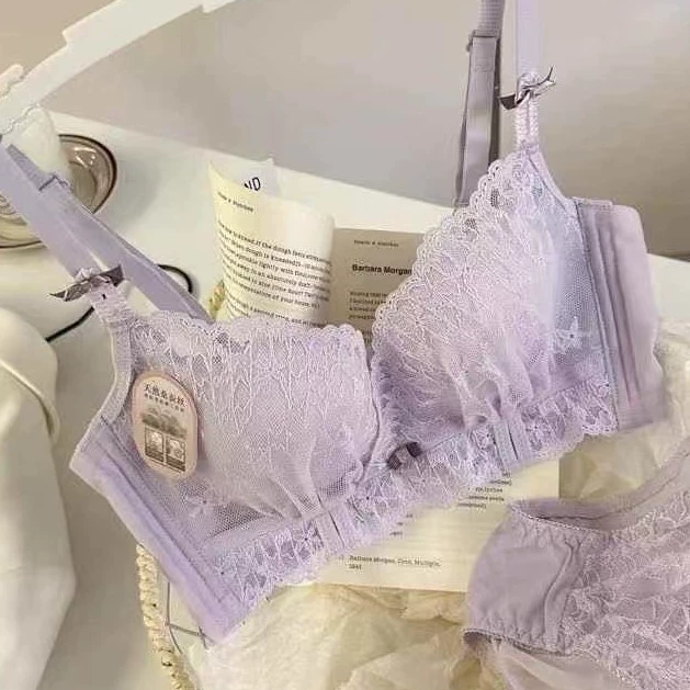 Supporting underwear, lace bra top